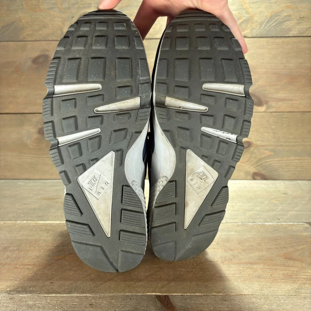 Nike Air Huarache Mens size 10.5 shoes Navy Leather Mesh Running sneakers
